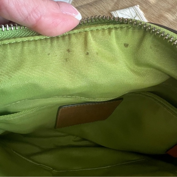 Coach Tan and Green Signature Shoulder Bag - Picture 10 of 10